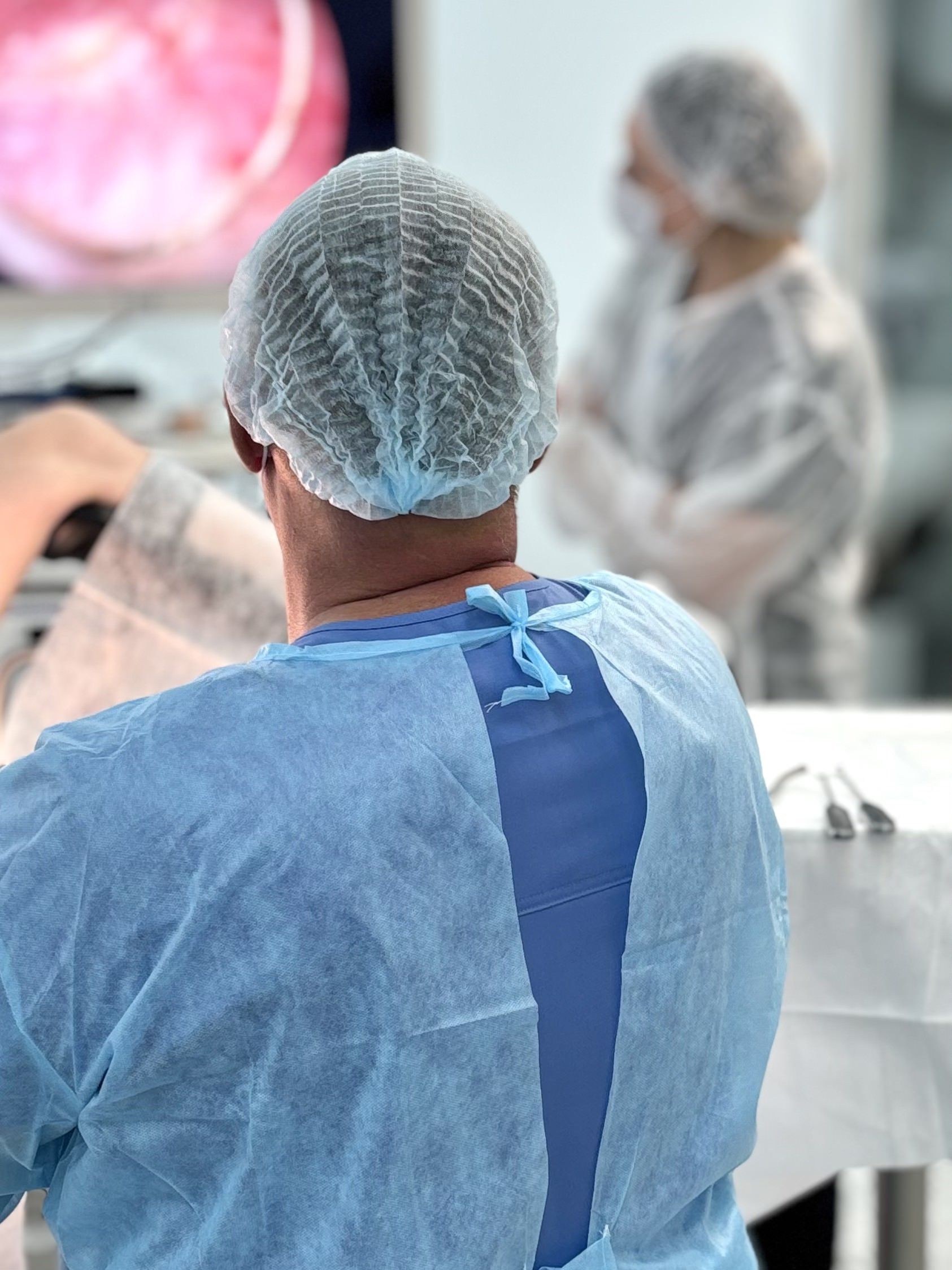 Операция по гинекологии Хирург и медсестра